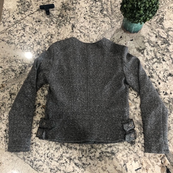 Calvin Klein NWT Zip Front Gray Jacket with Gold Zippered Front Size Small - Picture 13 of 16